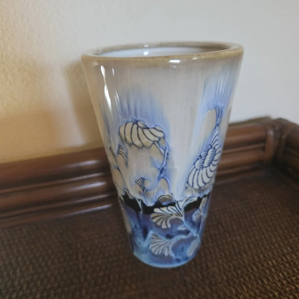 Studio Art Pottery Vase Blue White Floral Seashell Coastal Beach Drip Glaze 8